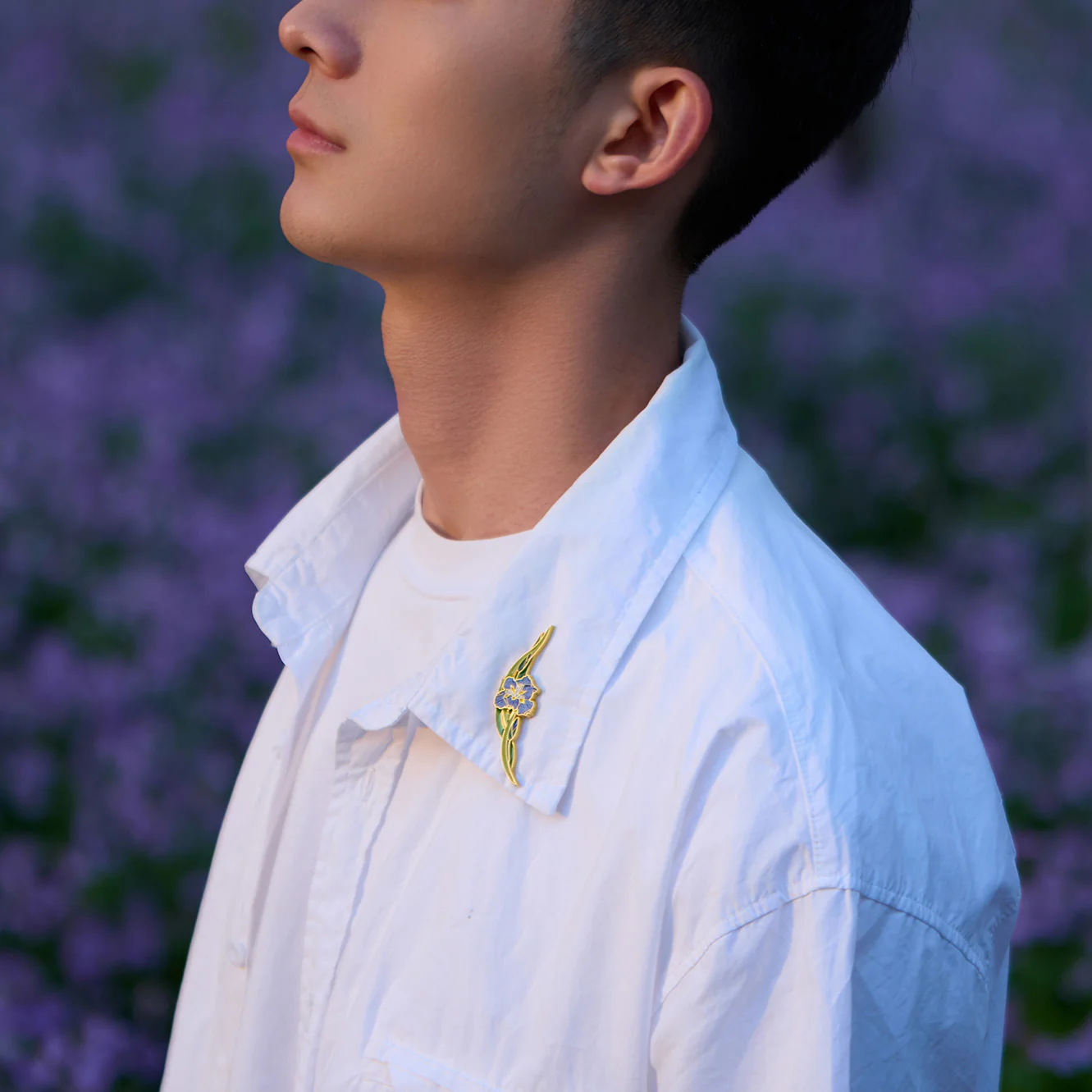 daparo Enamel Pins "Daparo Iris" - Image 9