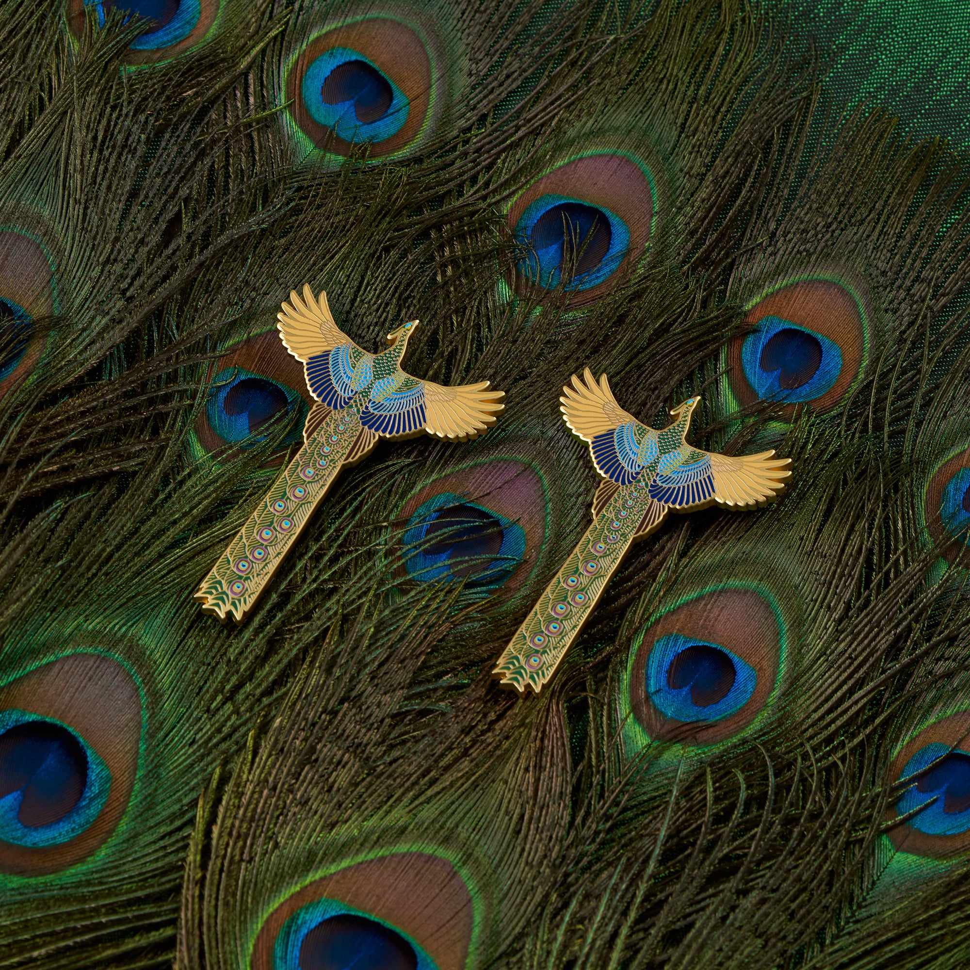 daparo Enamel Pins "Green Peafowl" - Image 5