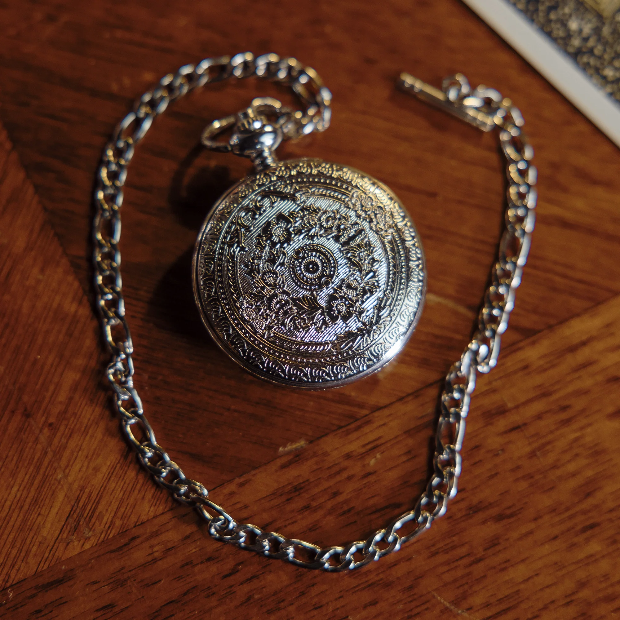 Lord of Mysteries Klein Series Handcrafted Steampunk Quartz Pocket Watch - Image 5