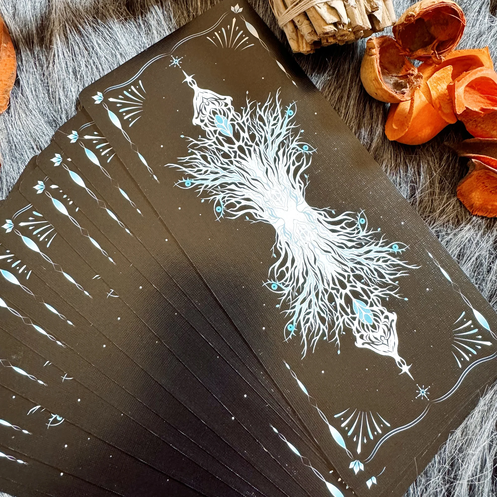 The Lighthouse in Fog Tarot - Image 7